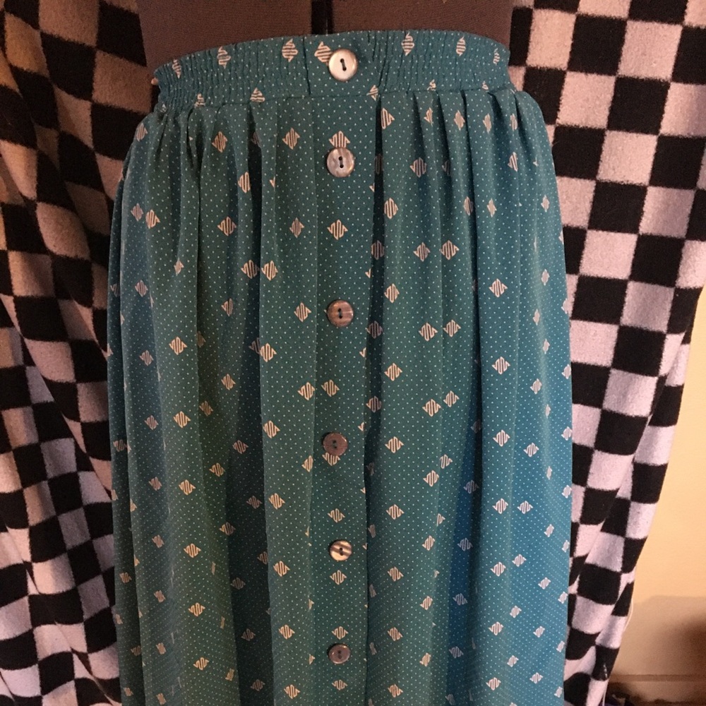 🤡 5 for 20 🤡 blue and white design skirt